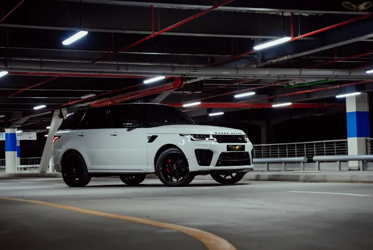 Range Rover SVR Rental Dubai